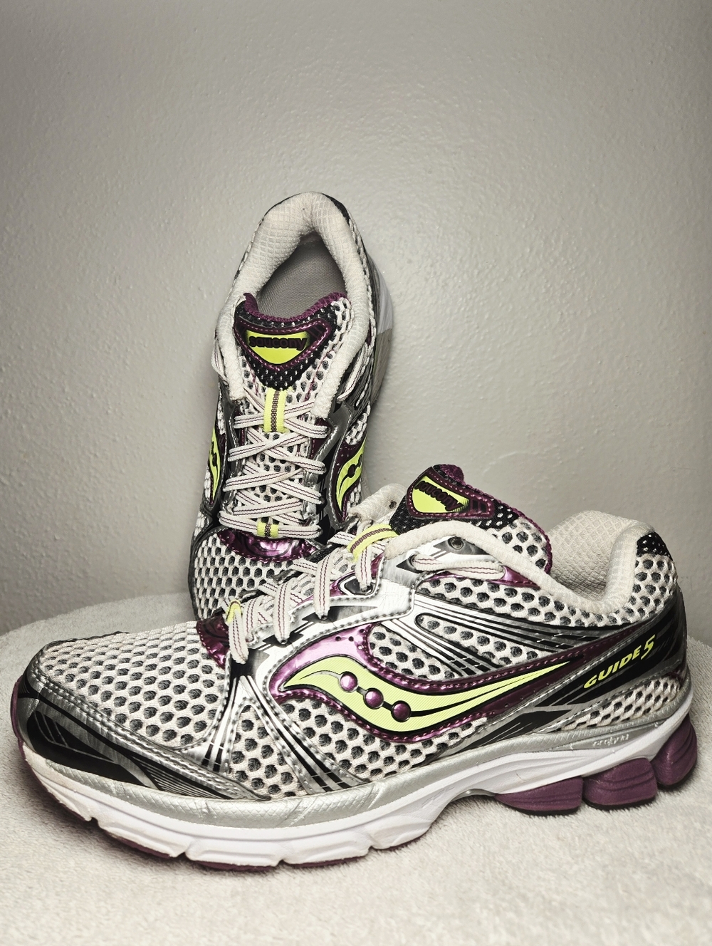 Saucony Guide 5 Women's Progrid Running Shoes Size 8.5 Wide White Purple 10141-3
